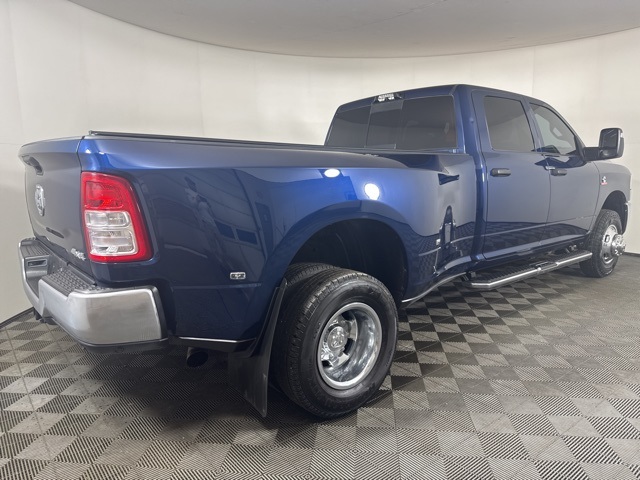 2024 Ram 3500 Tradesman photo 3