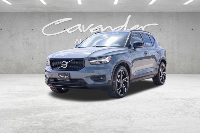 2021 Volvo XC40