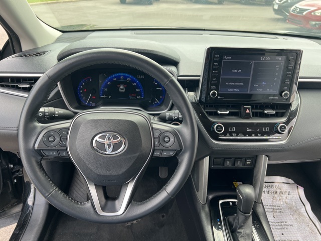 2022 Toyota Corolla Cross XLE photo 23