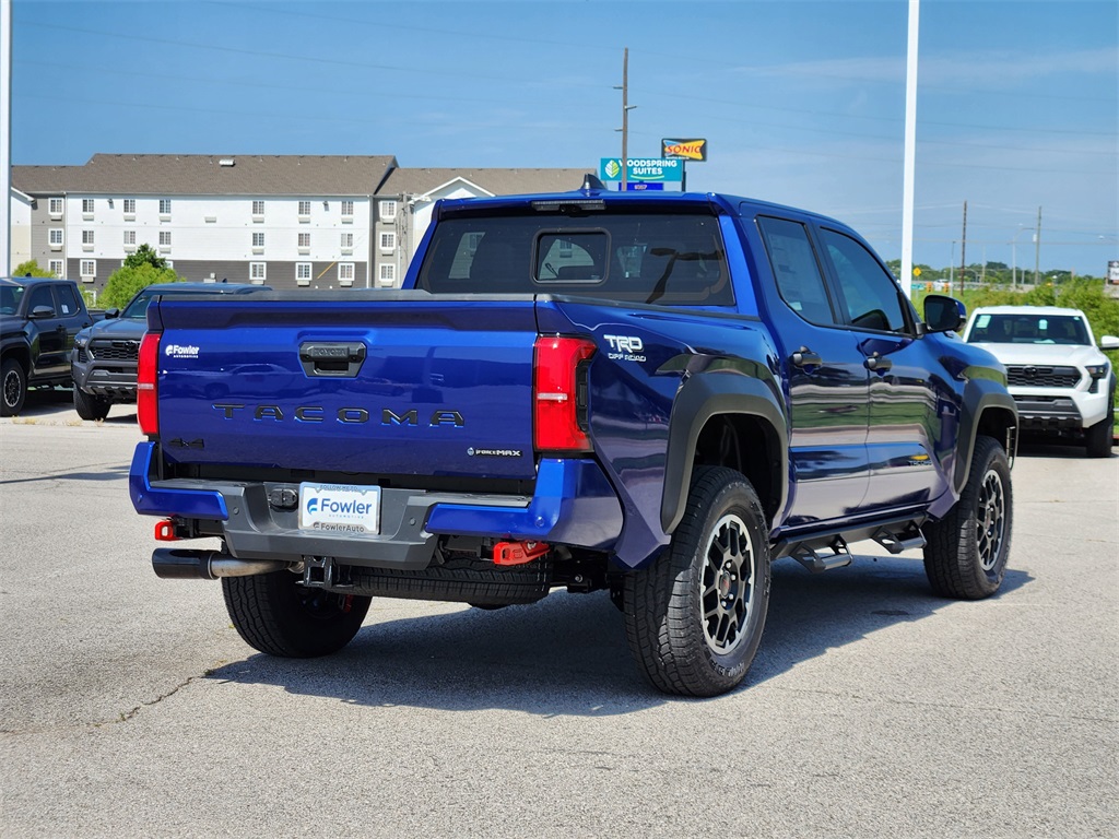 2025 Toyota Tacoma TRD Off-Road photo 4