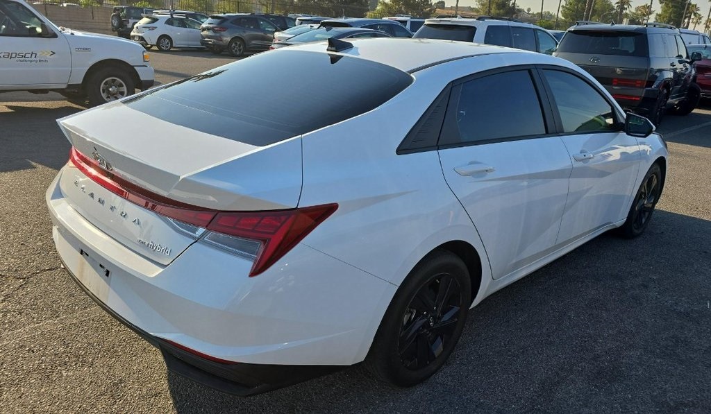2023 Hyundai Elantra Hybrid Blue photo 3