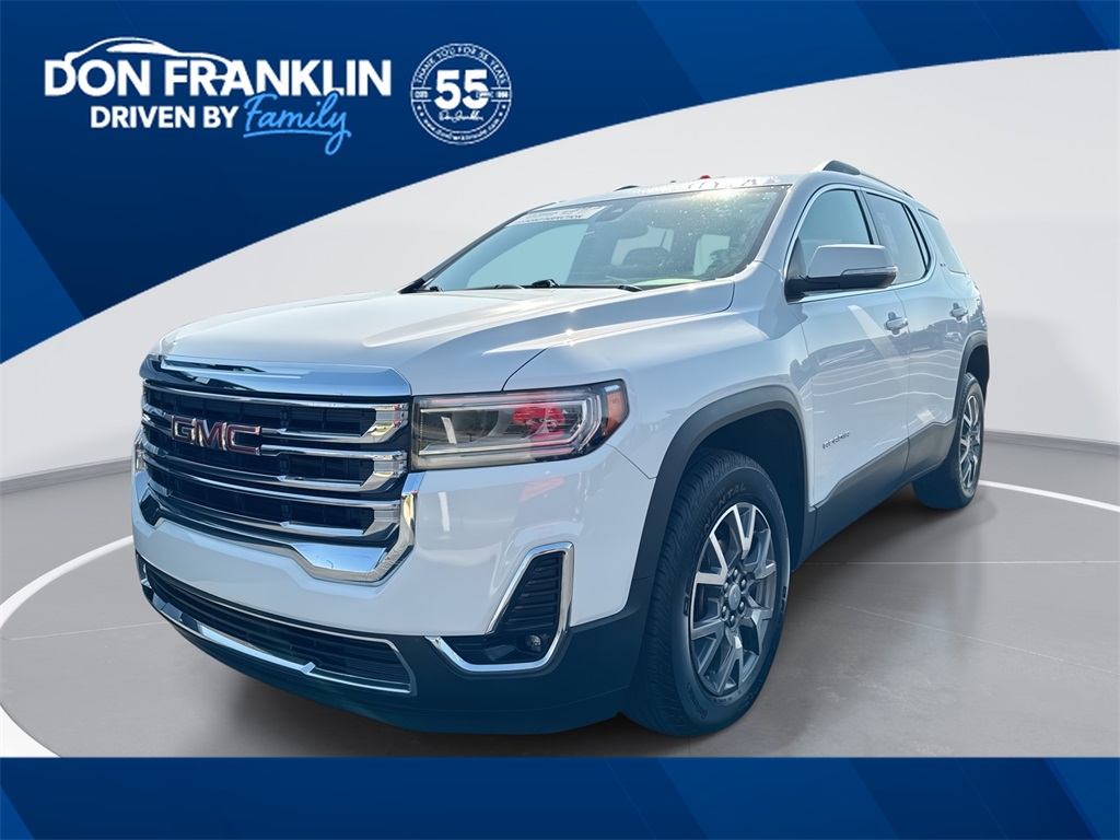 2023 GMC Acadia SLT's photo