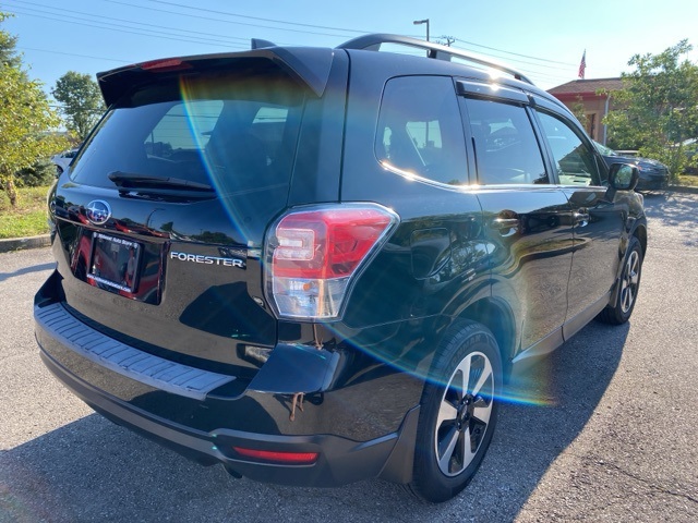 2018 Subaru Forester 2.5i Limited photo 3