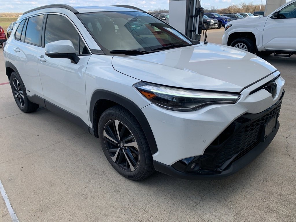 2023 Toyota Corolla Cross XSE's photo