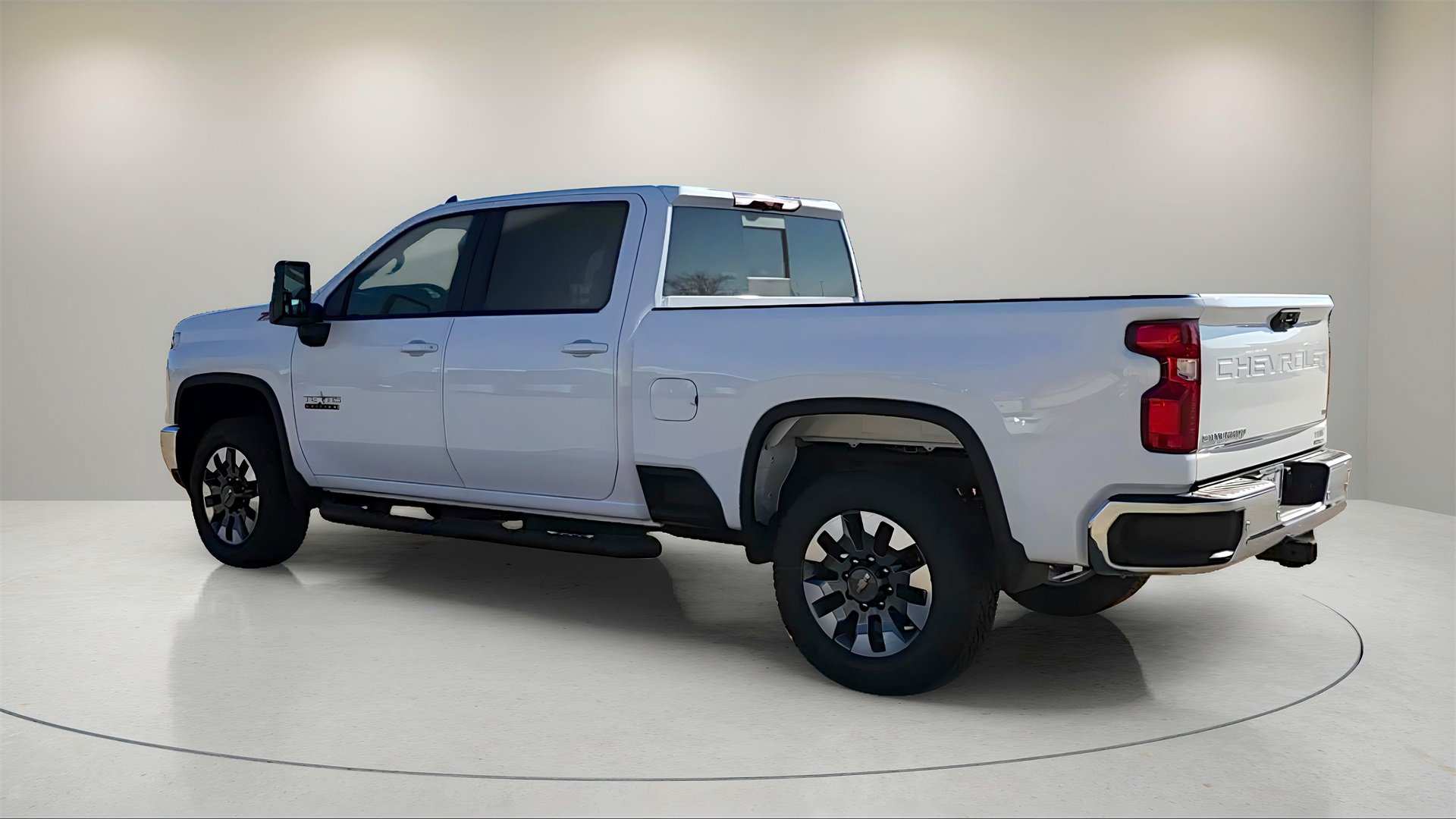 2025 Chevrolet Silverado 2500HD LT photo 9