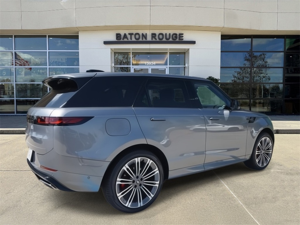 2024 Land Rover Range Rover Sport P400 Dynamic SE photo 3