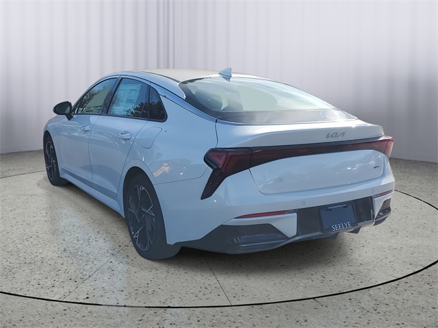 2025 Kia K5 GT-Line photo 4