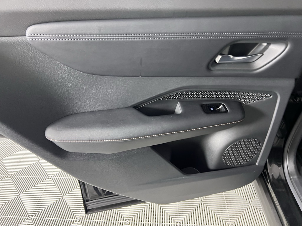 2023 Nissan ARIYA Engage photo 21