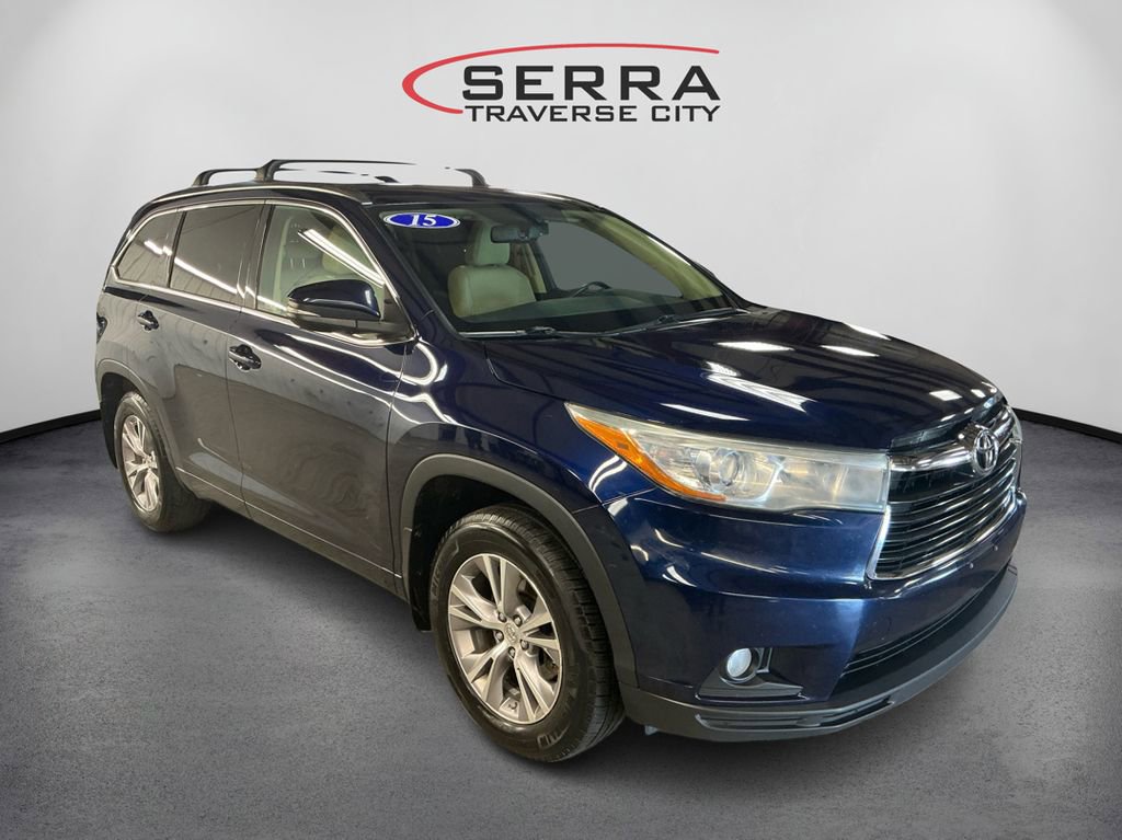 2015 Toyota Highlander XLE Sport photo 2
