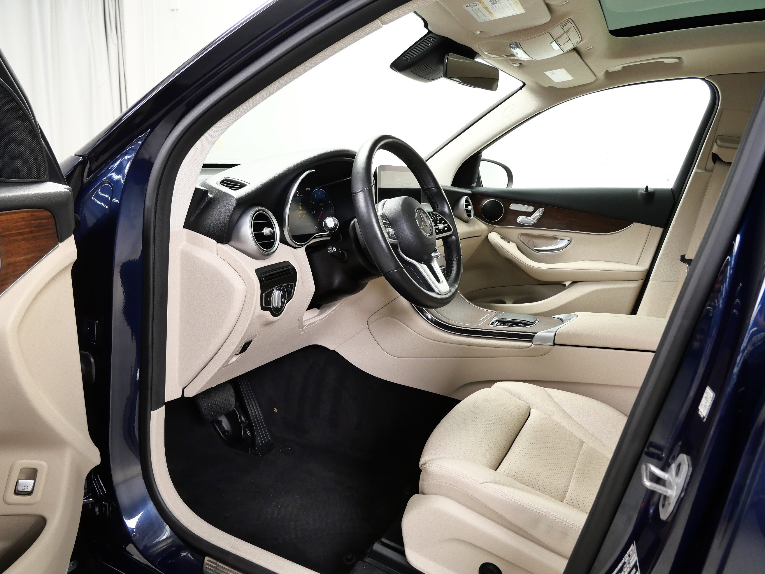 2022 Mercedes Benz GLC 300 4MATIC photo 12