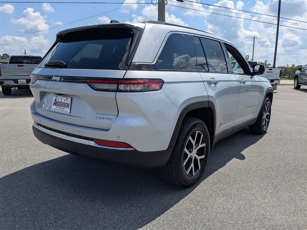 2024 Jeep Grand Cherokee Limited photo 4