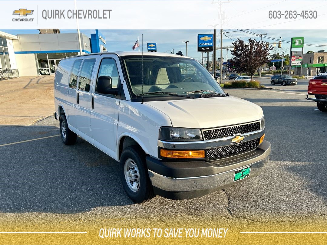 2025 Chevrolet Express Cargo Work Van's photo
