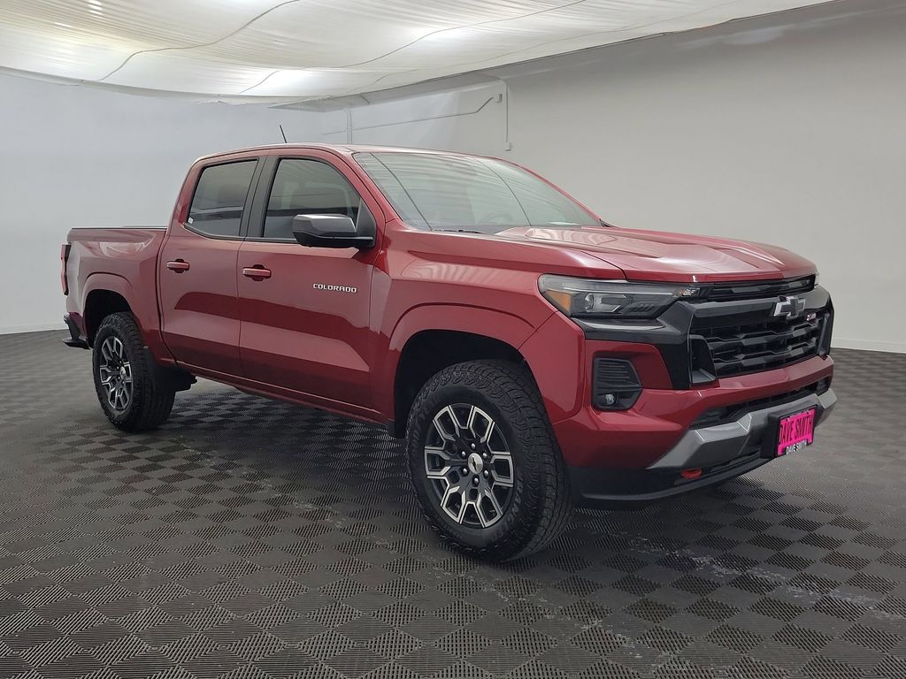 2025 Chevrolet Colorado Z71 photo 6