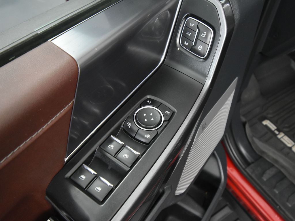 2021 Ford F-150 Lariat photo 16