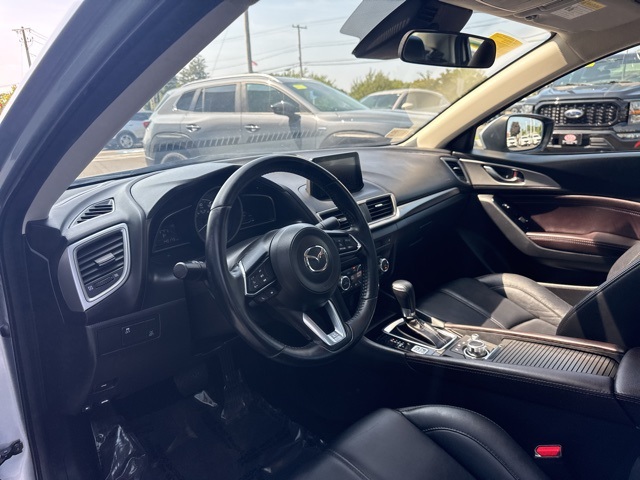 2018 Mazda Mazda3 Touring photo 8