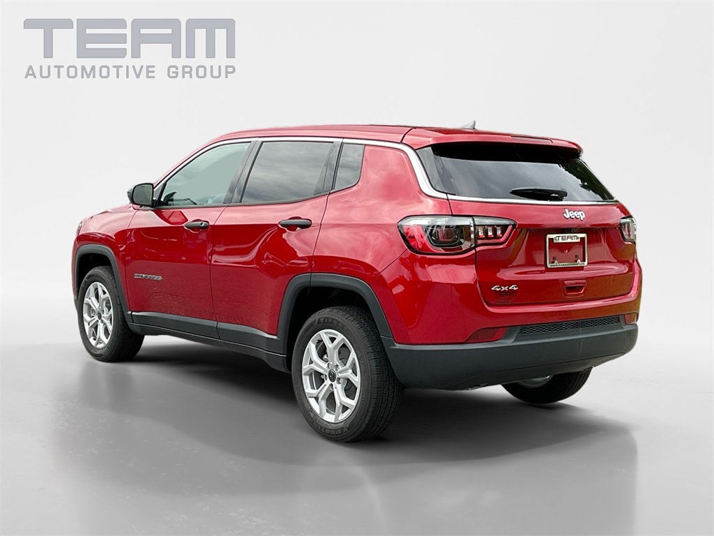 2025 Jeep Compass Sport photo 4