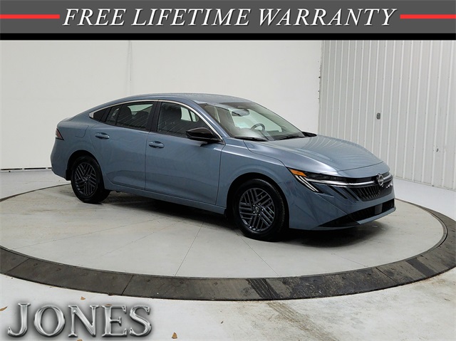 2026 Nissan Sentra SV's photo