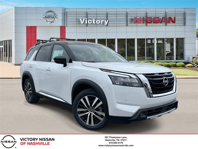 2025 Nissan Pathfinder Platinum's photo