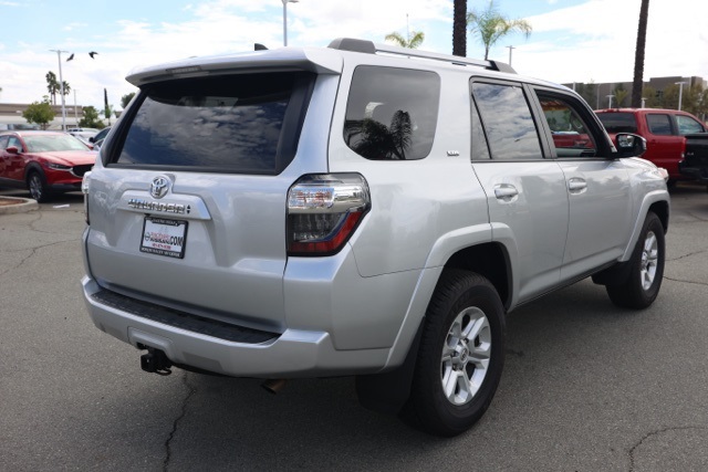 2024 Toyota 4Runner SR5 photo 3