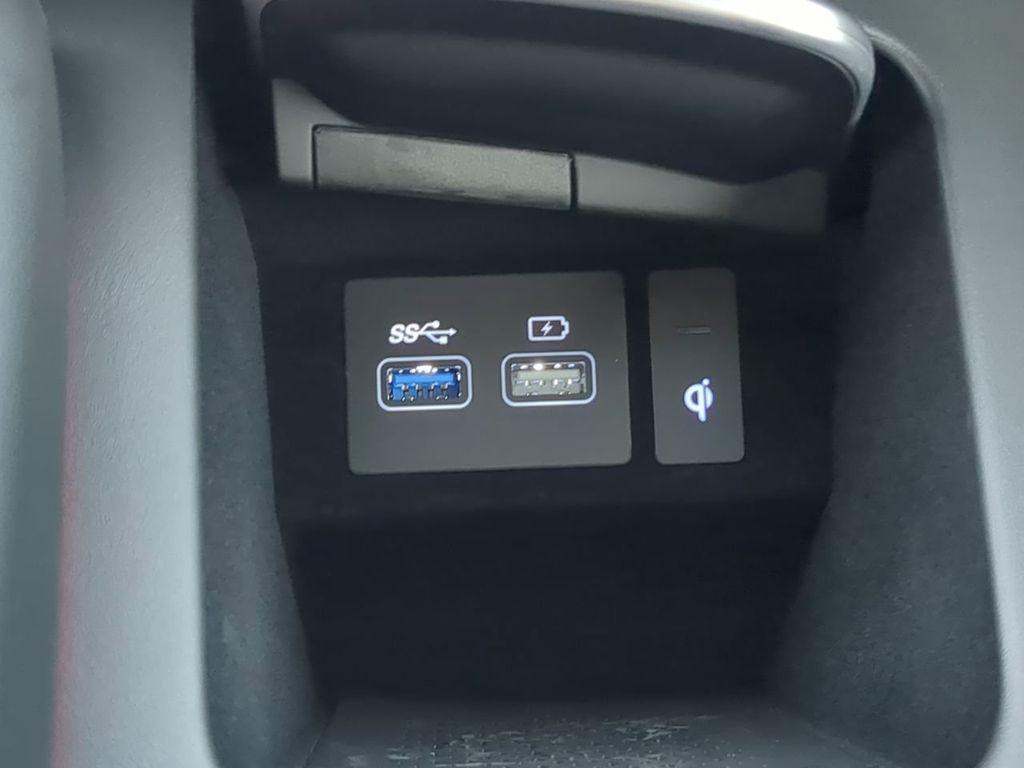 2025 Genesis GV70 3.5T Sport photo 21