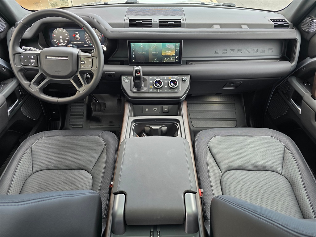 2024 Land Rover Defender 110 X-Dynamic SE photo 9