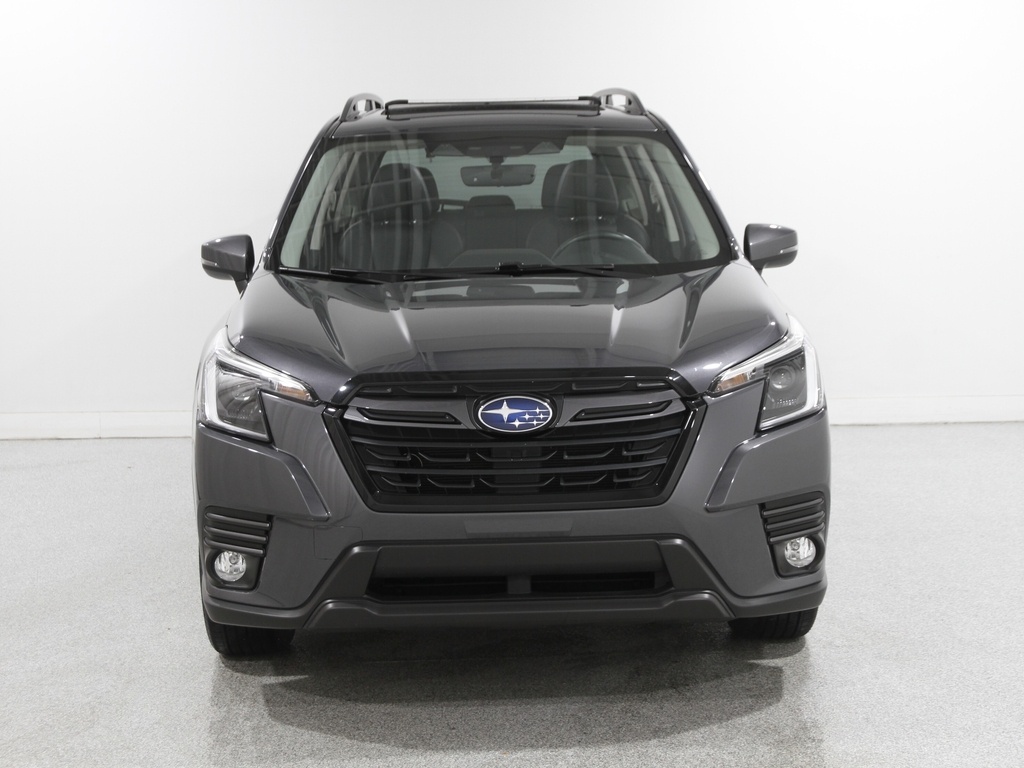 2022 Subaru Forester Limited photo 2