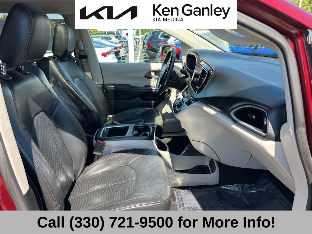 2018 Chrysler Pacifica Touring Plus photo 49