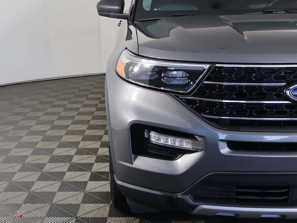 2021 Ford Explorer XLT photo 12