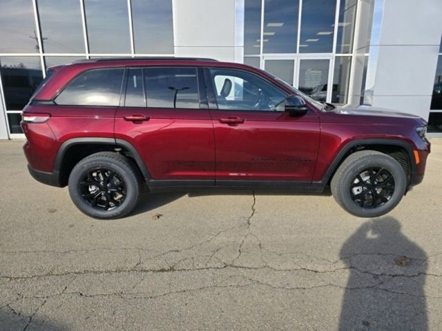 2025 Jeep Grand Cherokee Altitude X photo 3