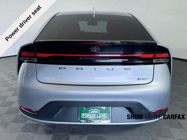 2023 Toyota Prius photo 7