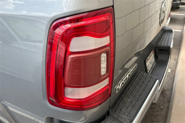 2020 Ram 3500 Laramie photo 9