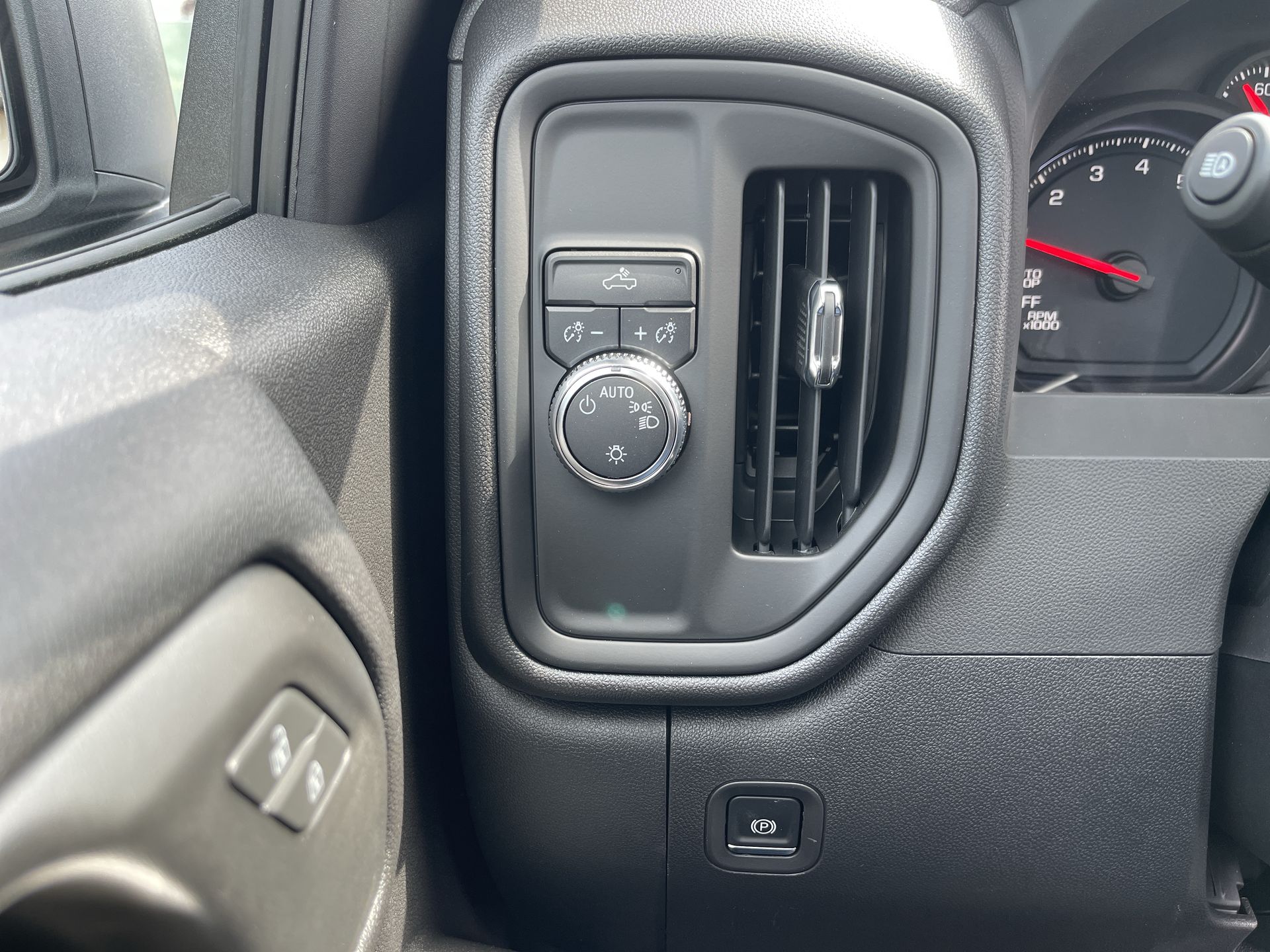 2025 Gmc Sierra Base photo 17