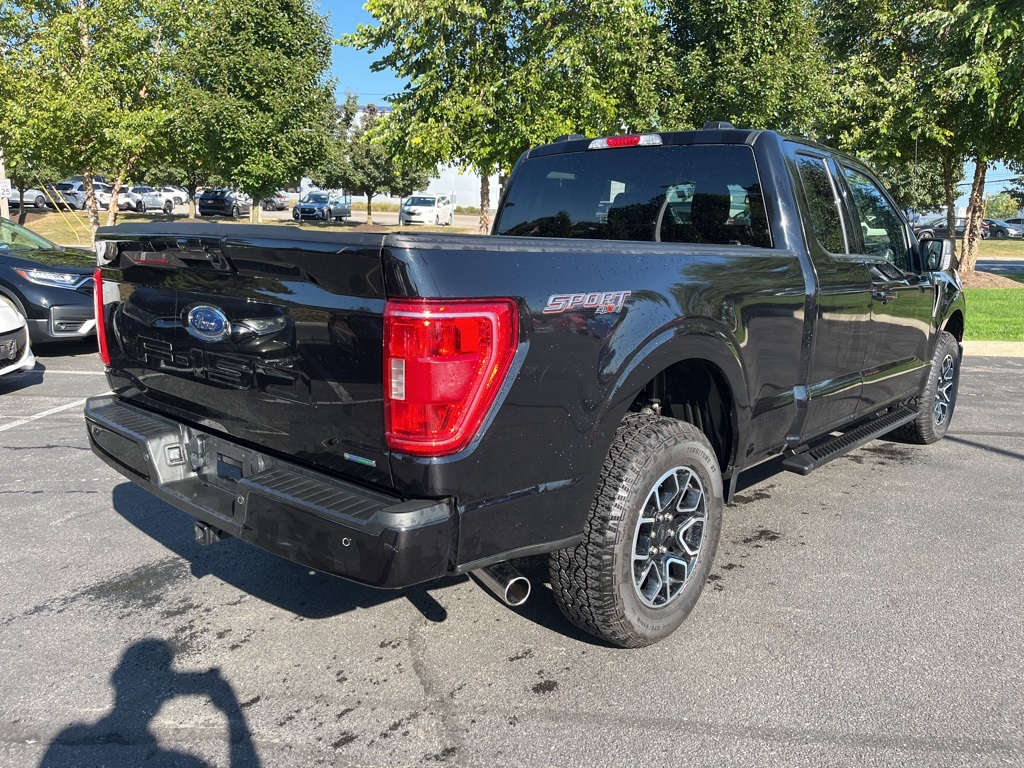 2022 Ford F-150 XLT photo 5