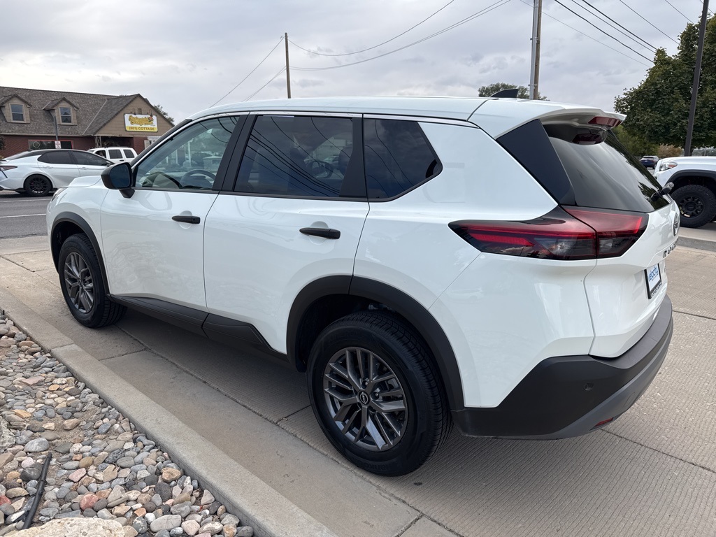 2023 Nissan Rogue S photo 5