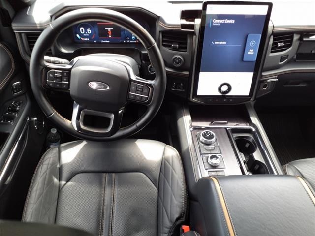 2023 Ford Expedition Platinum photo 3