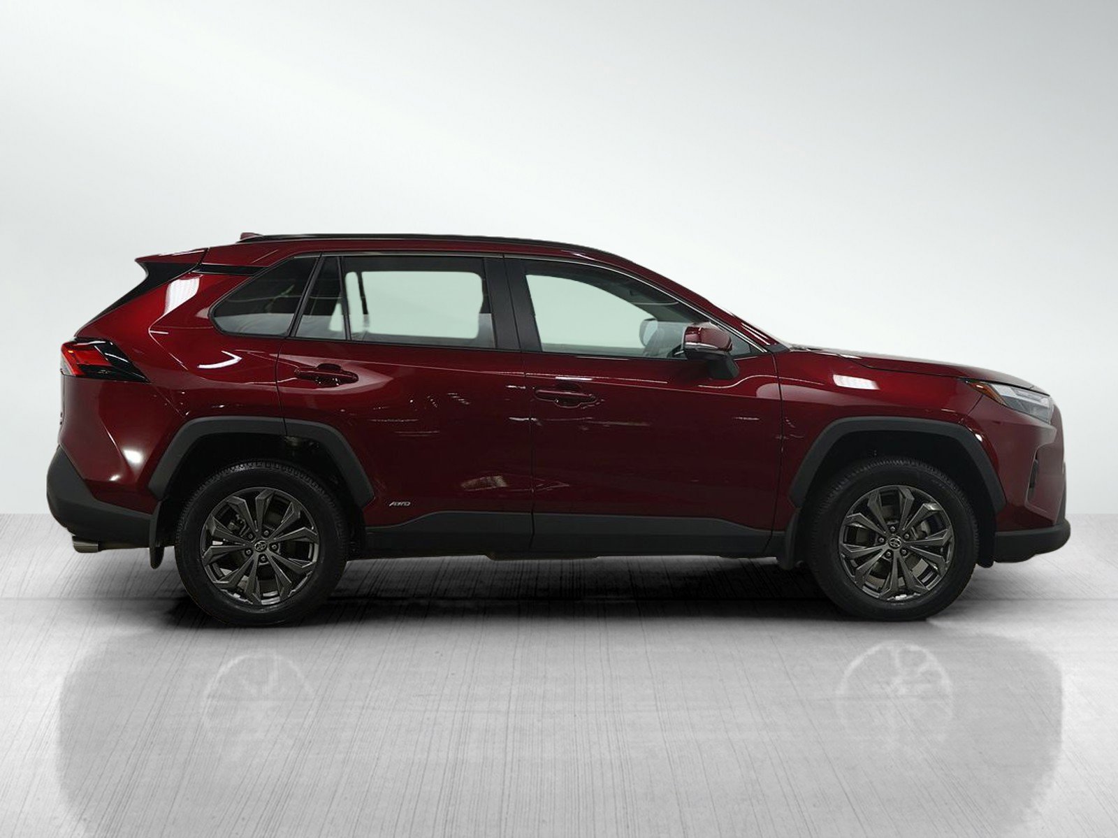 2024 Toyota RAV4 Hybrid XLE Premium photo 3