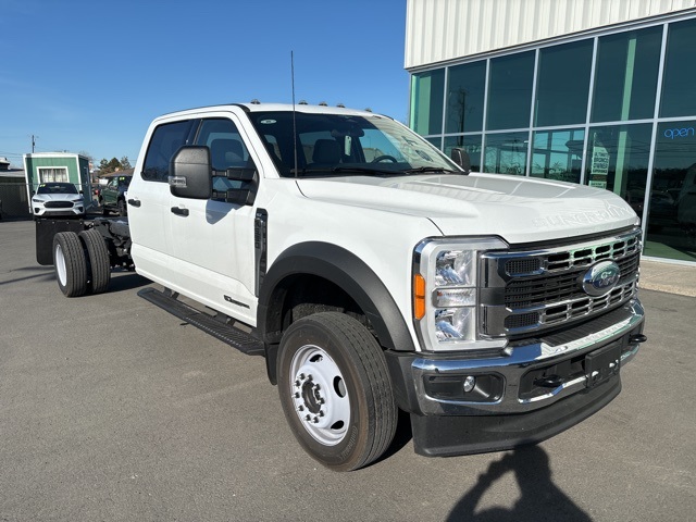 2023 Ford F-550 XLT photo 2