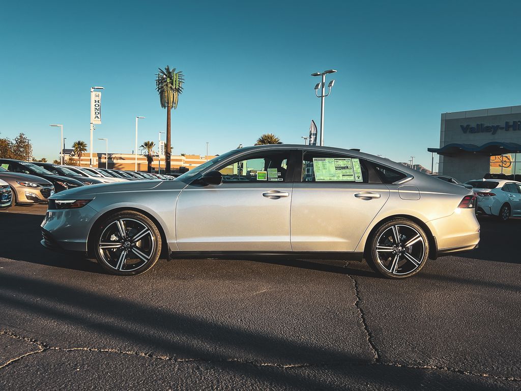 2025 Honda Accord Hybrid Sport photo 4