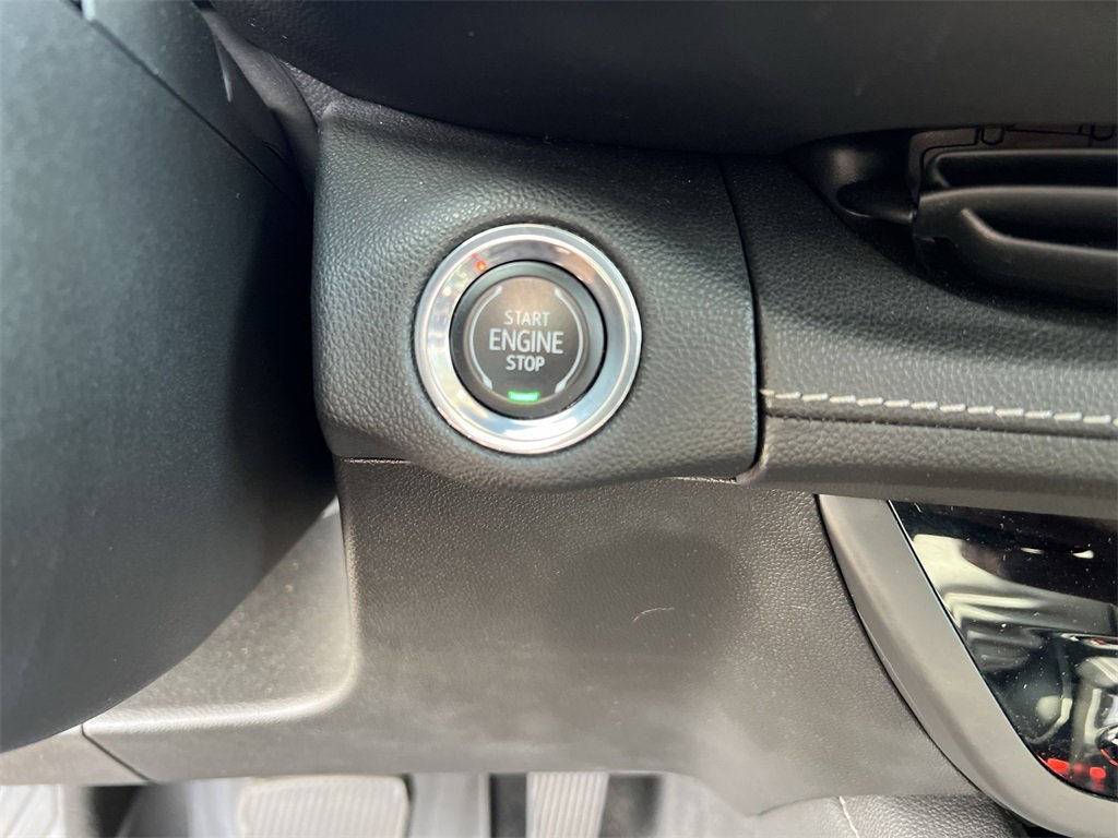 2021 Buick Envision Essence photo 16