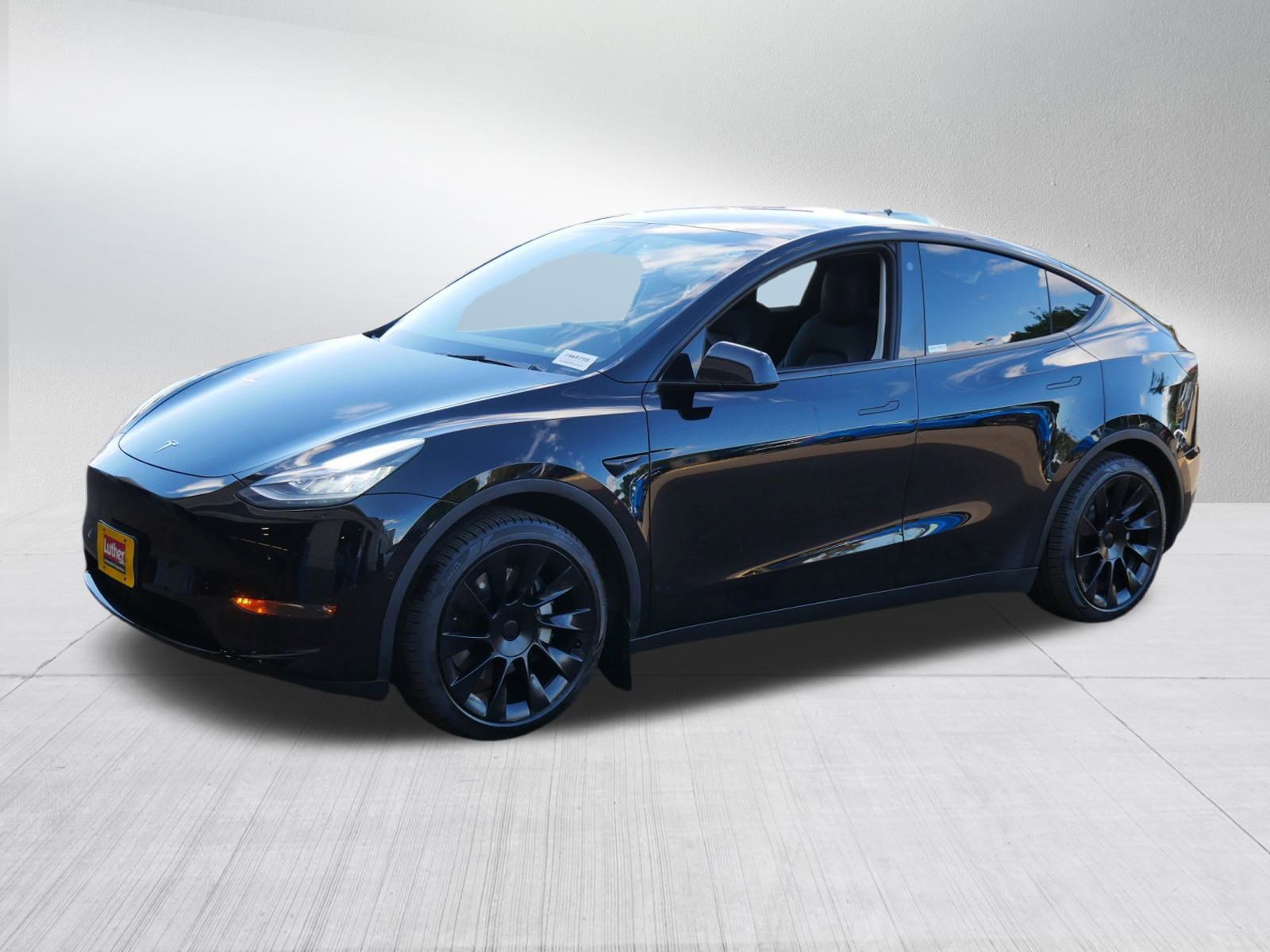 2021 Tesla Model Y Long Range photo 3