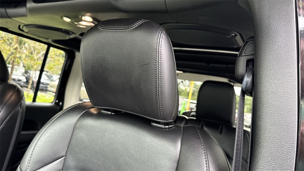 2021 Jeep Wrangler Unlimited Sahara Altitude photo 38