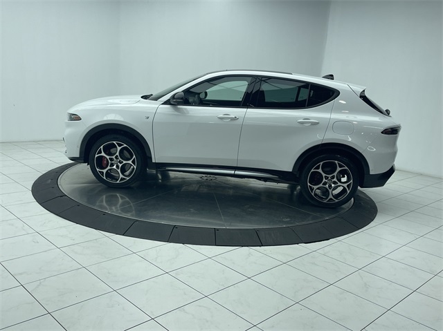 2024 Alfa Romeo Tonale Ti photo 4