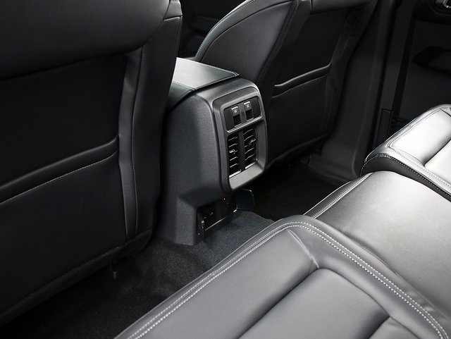 2025 Ford Bronco Outer Banks photo 13