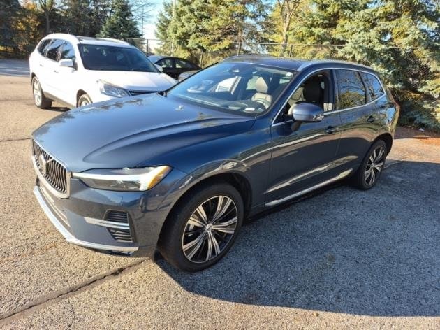2022 Volvo XC60 B5 Inscription photo 3