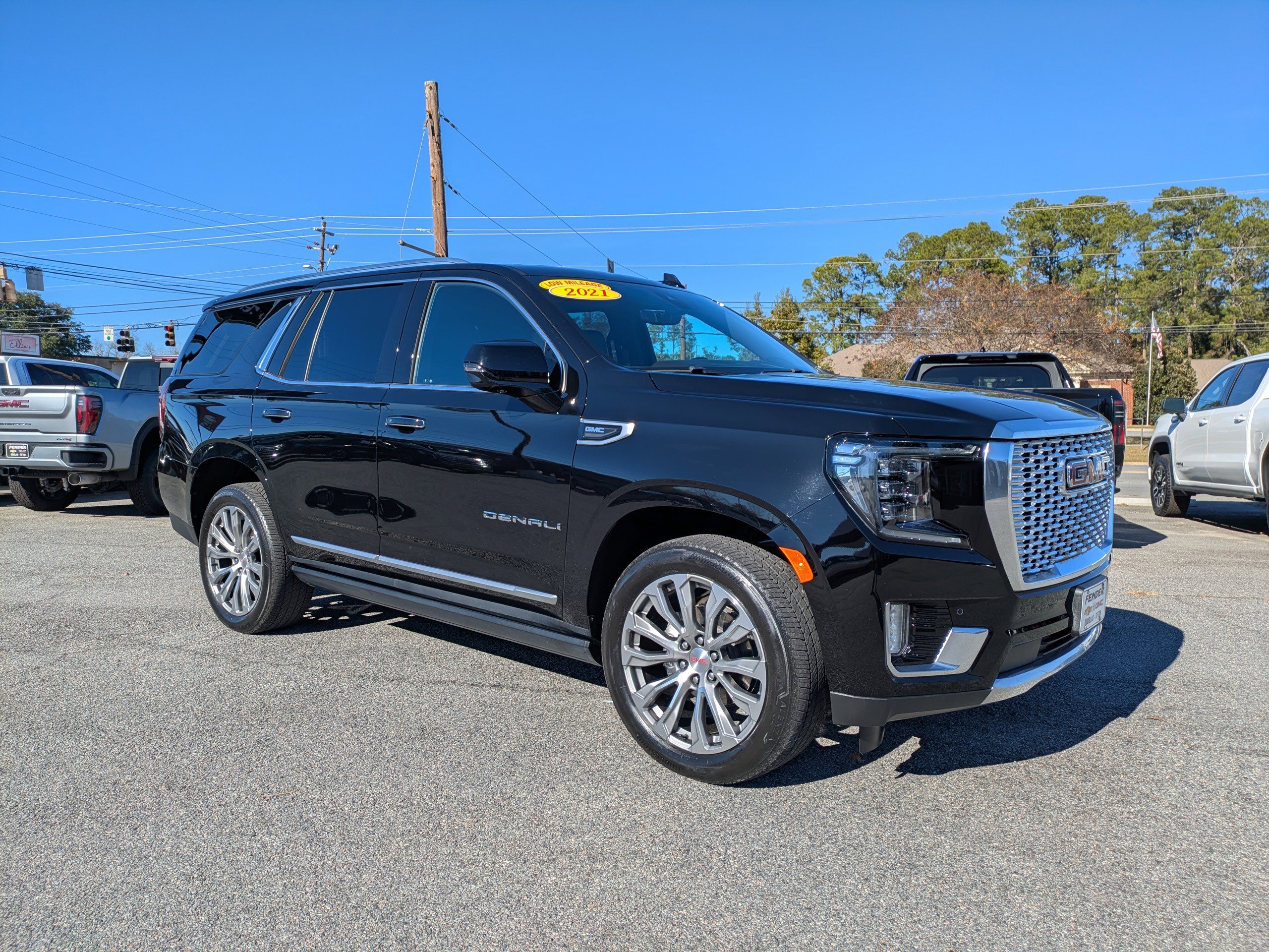 2021 GMC Yukon Denali's photo