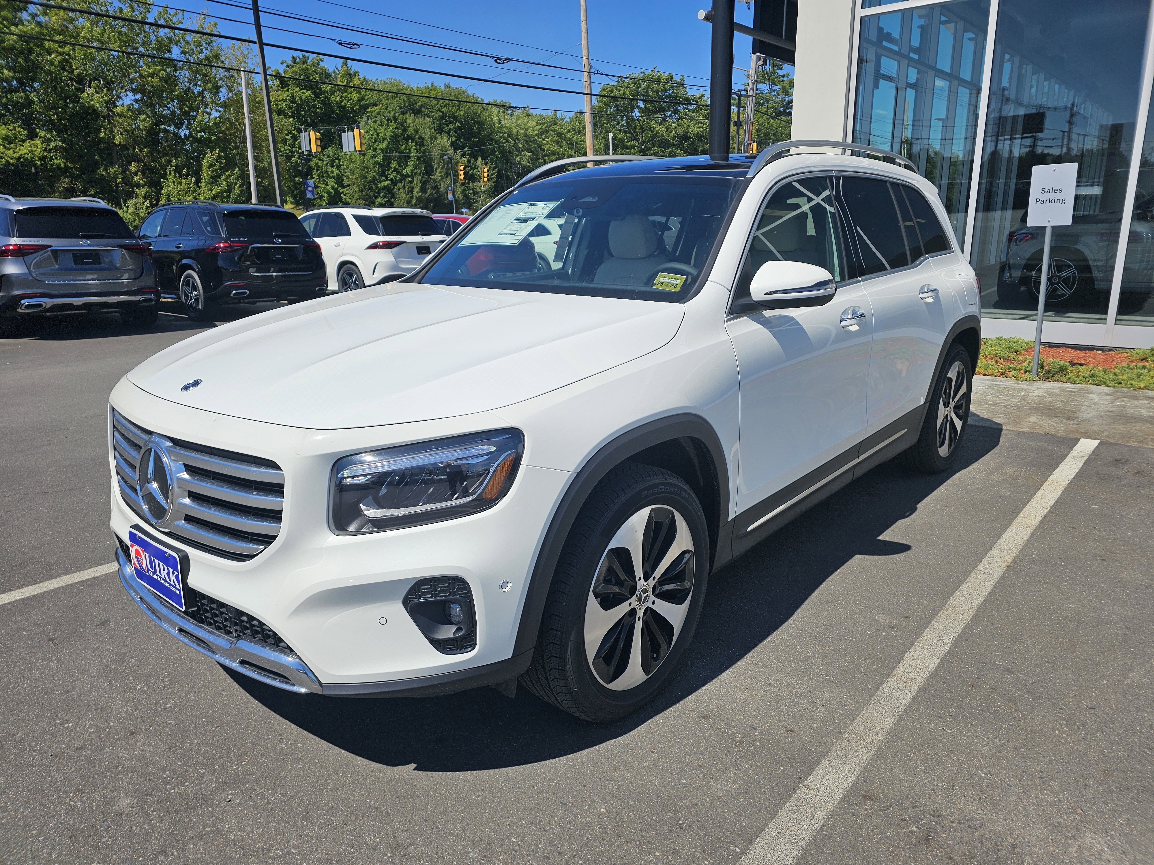 2026 Mercedes-Benz GLB GLB 250's photo