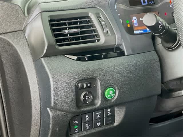2022 Honda Ridgeline Black Edition photo 11