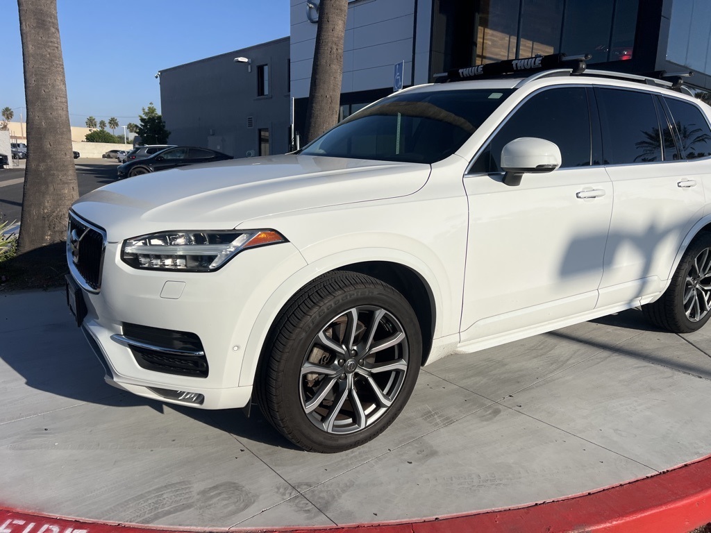 2017 Volvo XC90 T6 Momentum photo 3