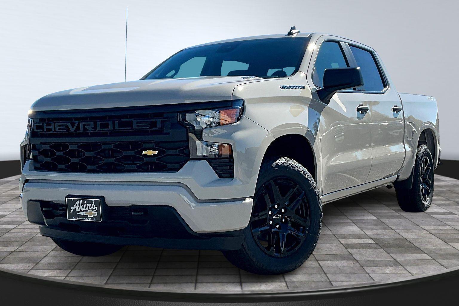 2026 Chevrolet Silverado 1500 Custom's photo