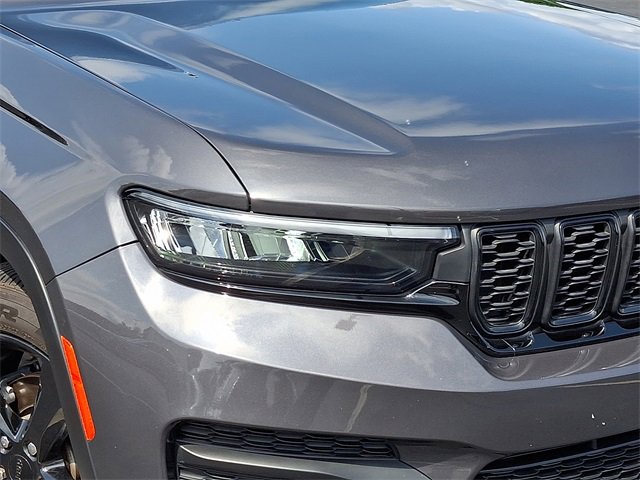 2023 Jeep Grand Cherokee Altitude photo 6
